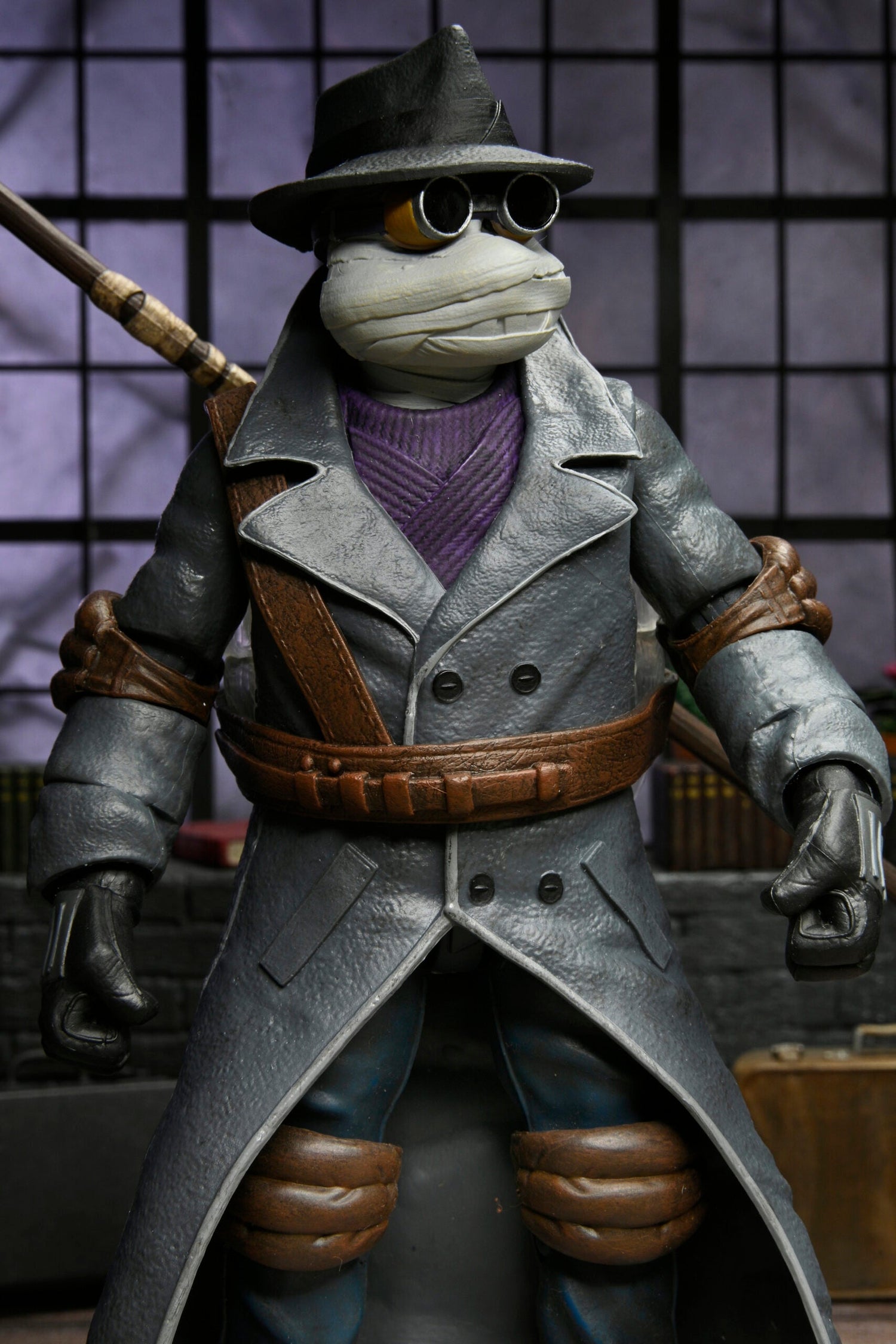 NECA Universal Monsters Teenage Mutant Ninja Turtles Donatello as The Invisible Man NECA